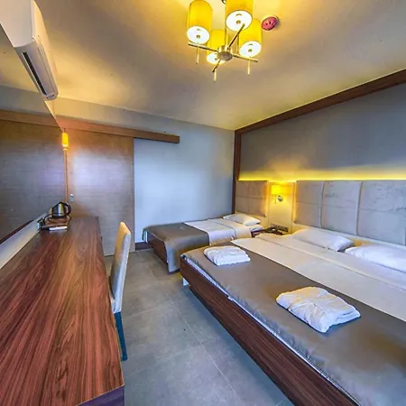 Hotell Khaja Hotel&beach *
