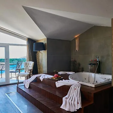 Khaja Hotel&beach Hotell